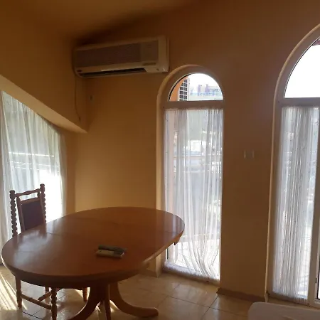 Vila Sunshine Apartment